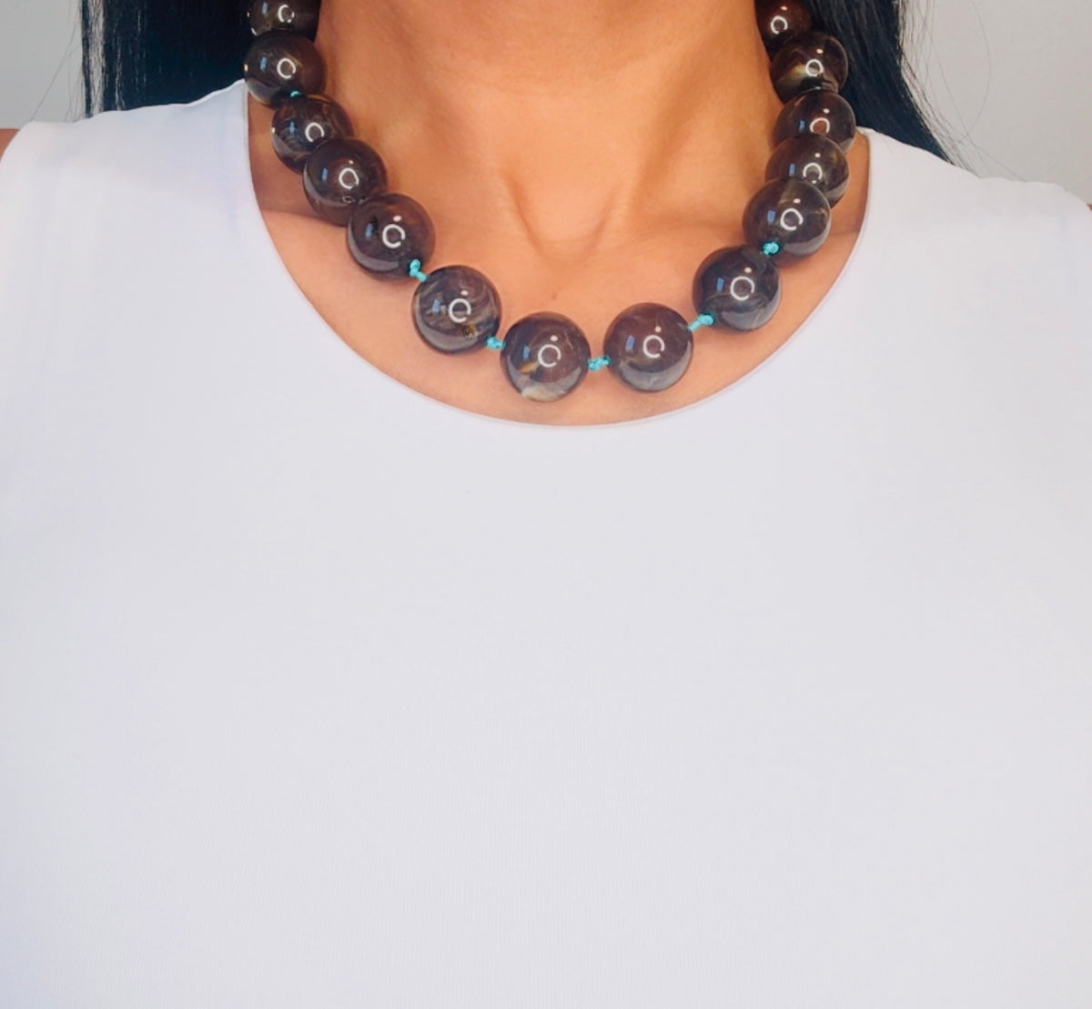 Mara Round Necklace