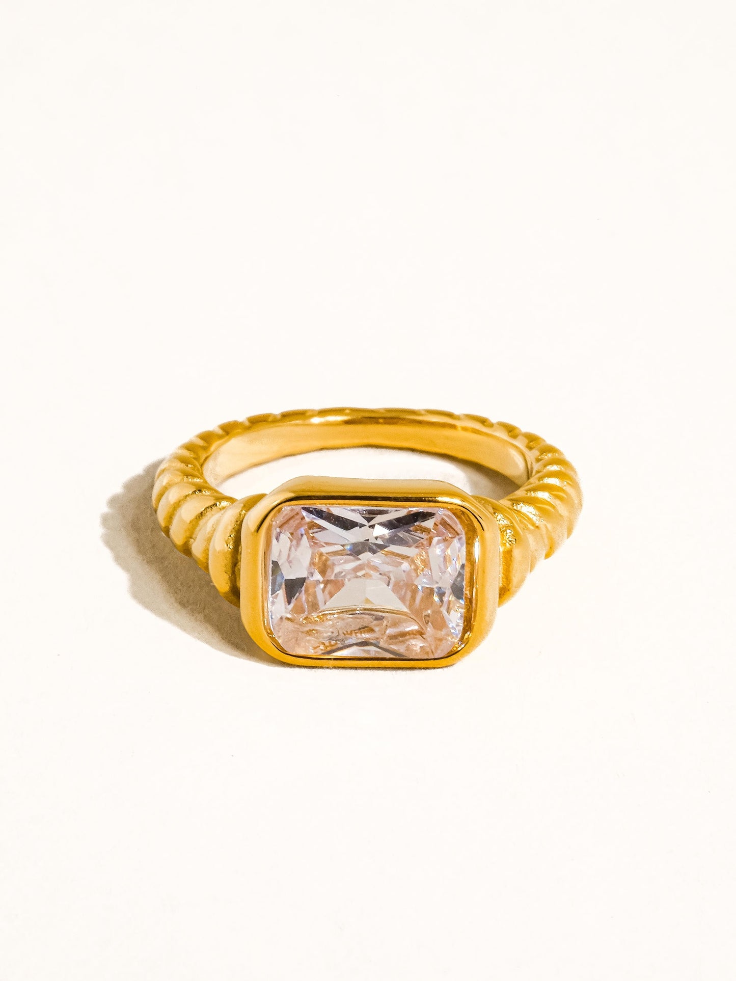 Emera Ring